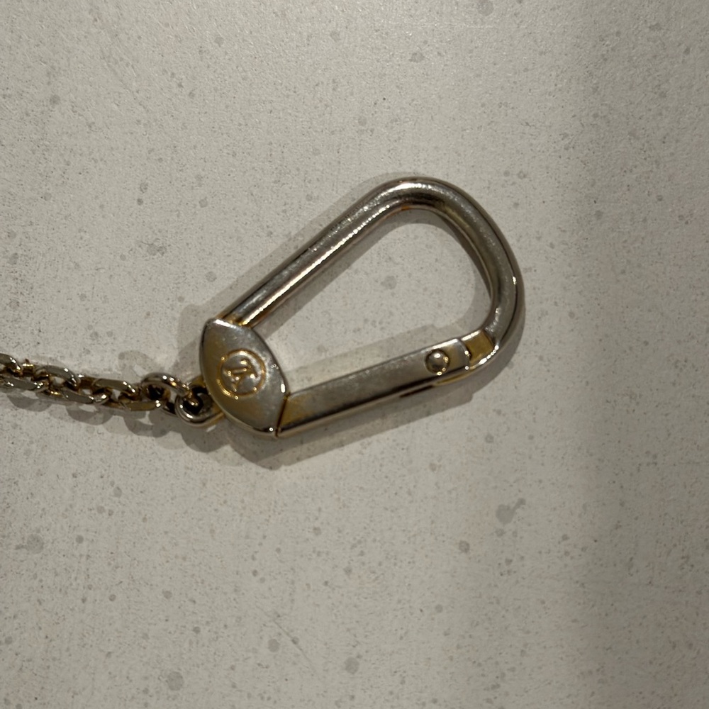 Louis Vuitton Key Pouch - Picture 9 of 10